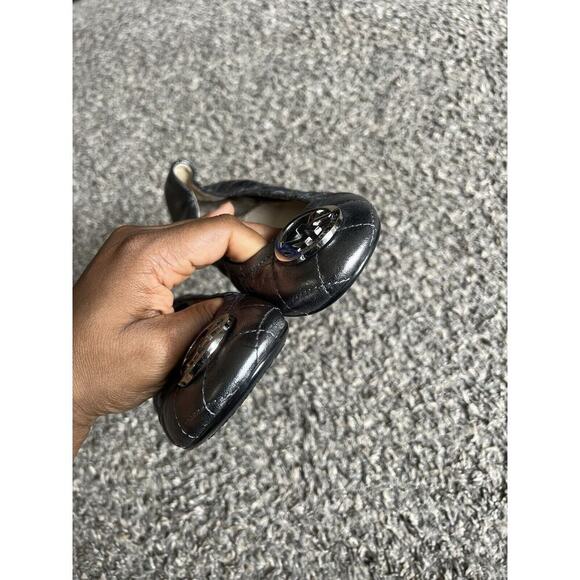 Michael Kors Fulton Quilted Leather Ballet Flats Metallic Silver MK Logo 7 M - Picture 10 of 10